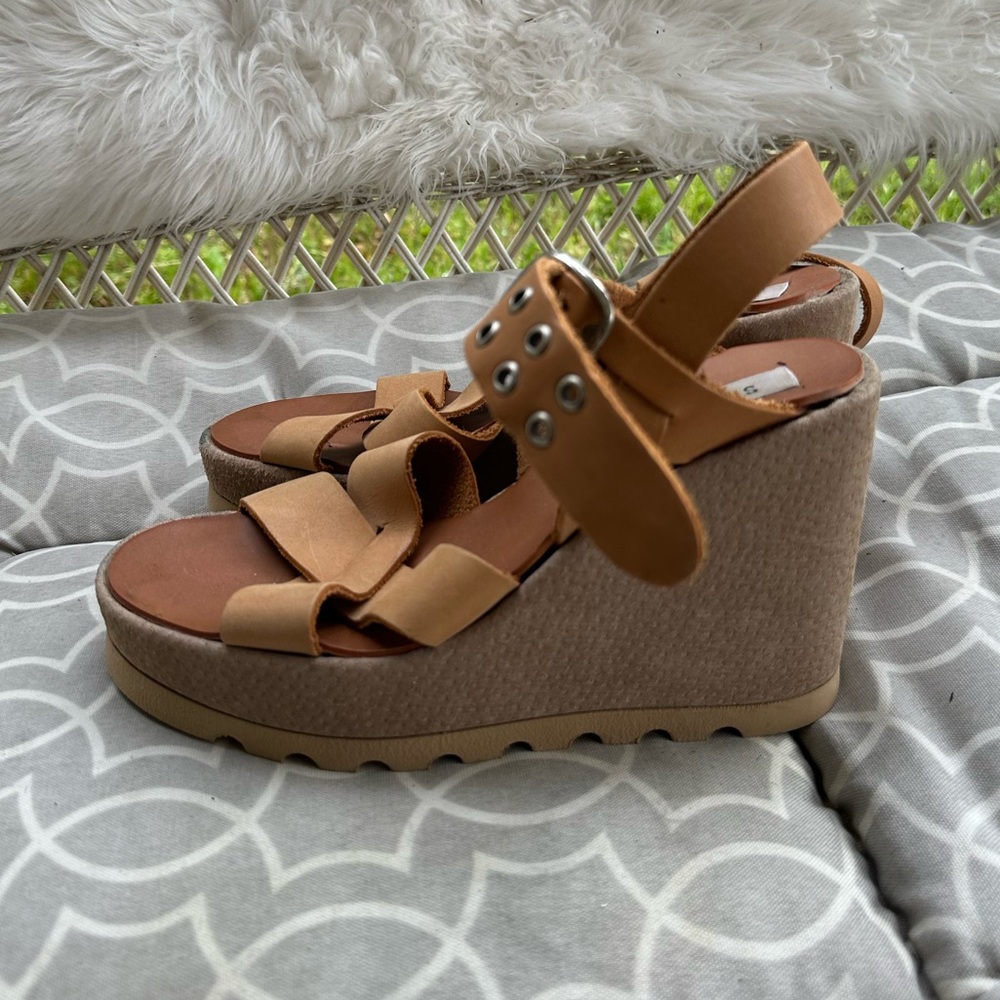 Steve Madden Genesis tan wedge sandal size 7.5 - Picture 4 of 7